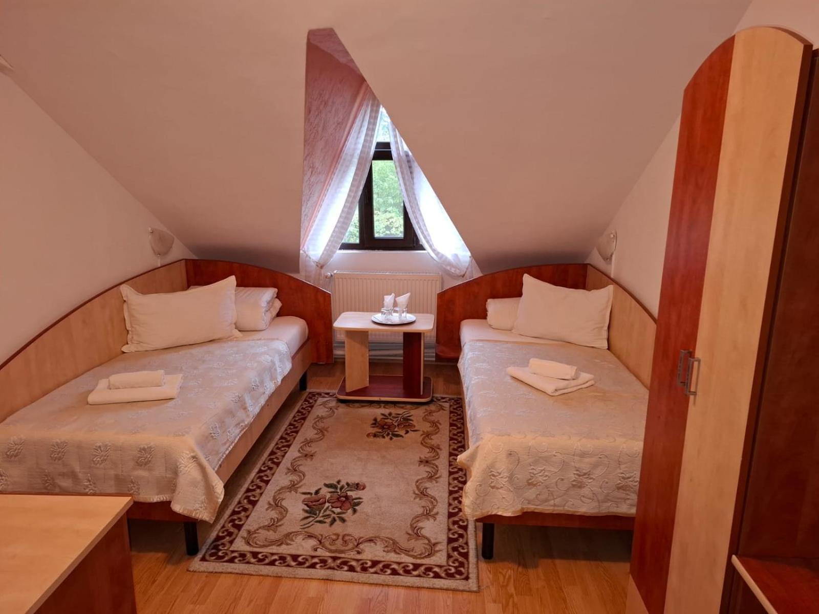 Casa Boiereasca Hotel Iasi Buitenkant foto