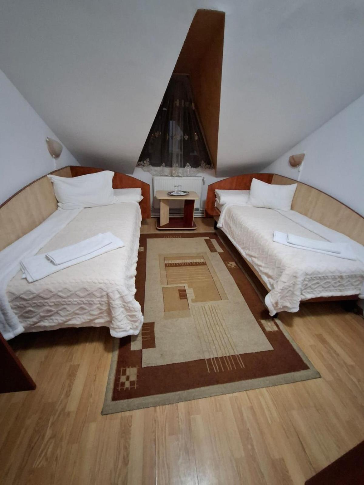 Casa Boiereasca Hotel Iasi Buitenkant foto